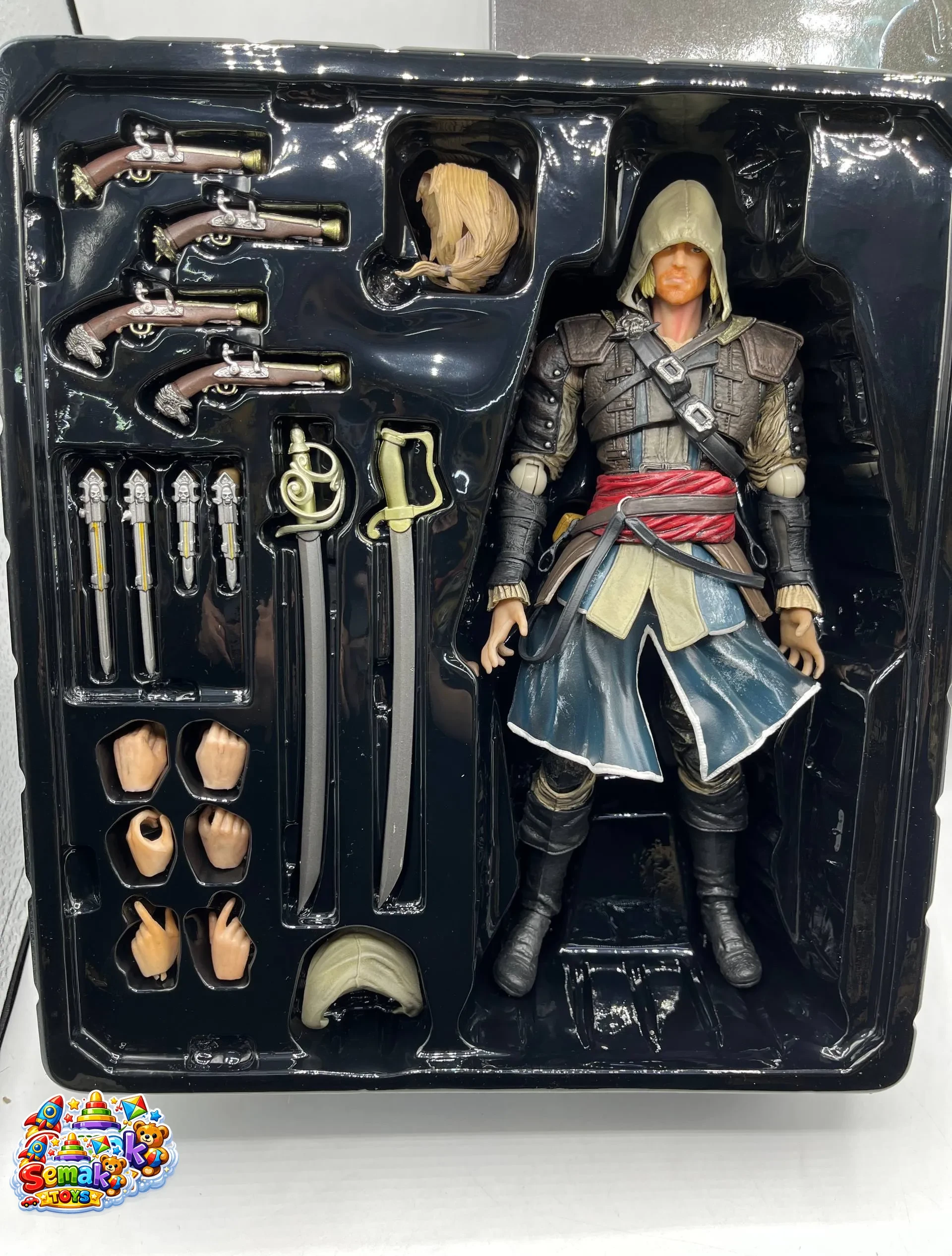 خرید اکشن فیگور اساسین کرید شخصیت ادوارد بلک فلگ برند پلی آرتز PLAY ARTSمدل Assassins Creed Edward Kenway Black Flag Play Arts | فیگور کلکسیونی اورجینال